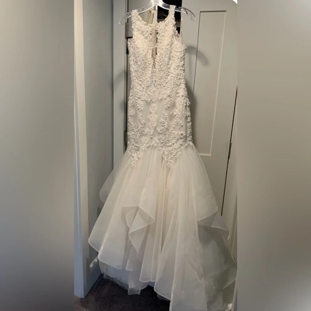 Maggie Sottero Ivory Mermaid Wedding Gown - Picture 7 of 9